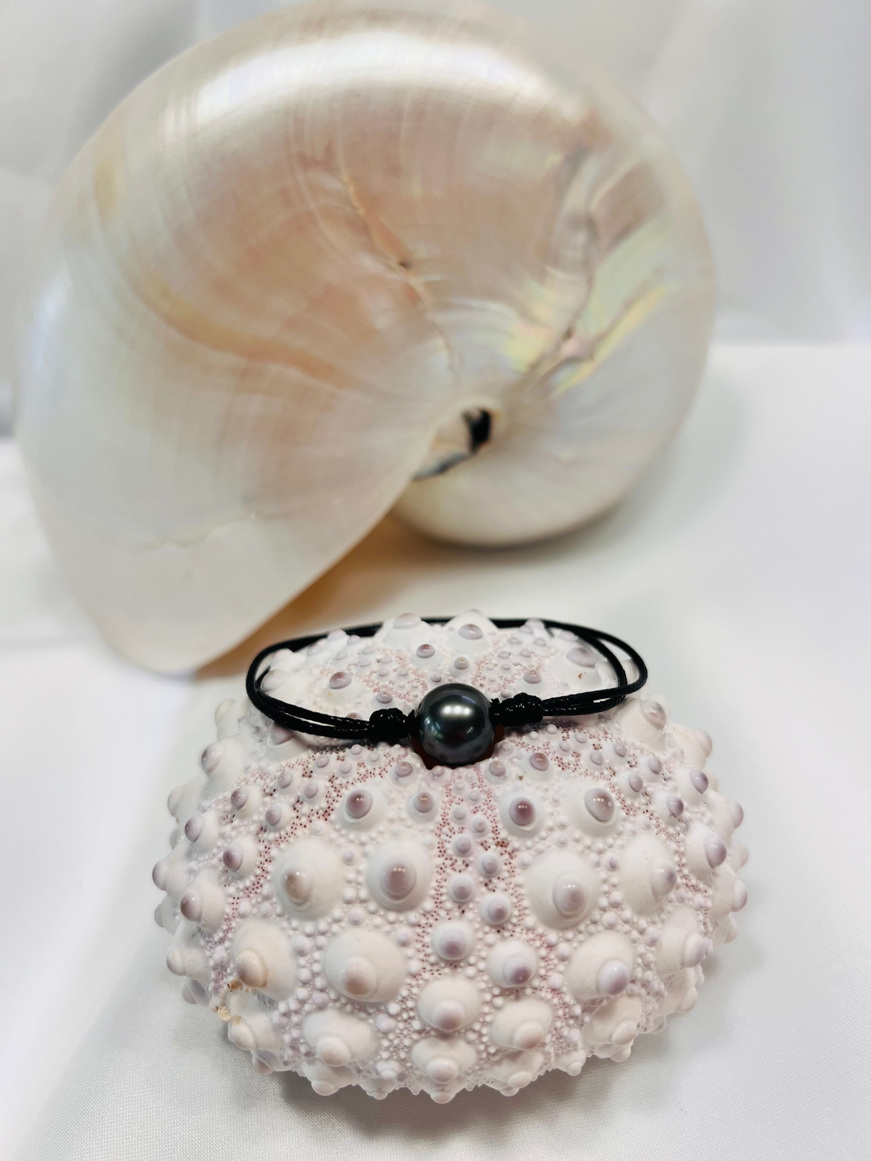 Bracelet en cuir avec perle de Tahiti